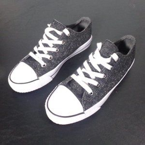 white airwalk boots